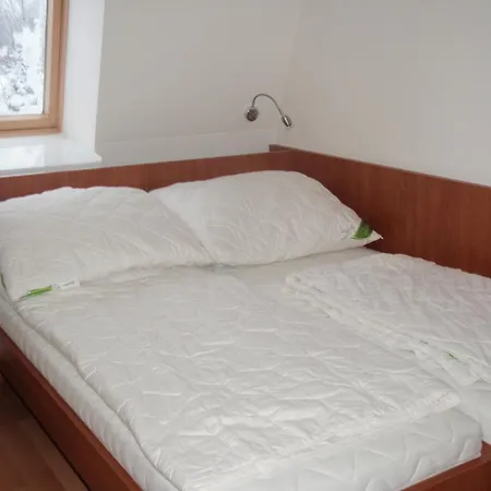 Apartament B14 *